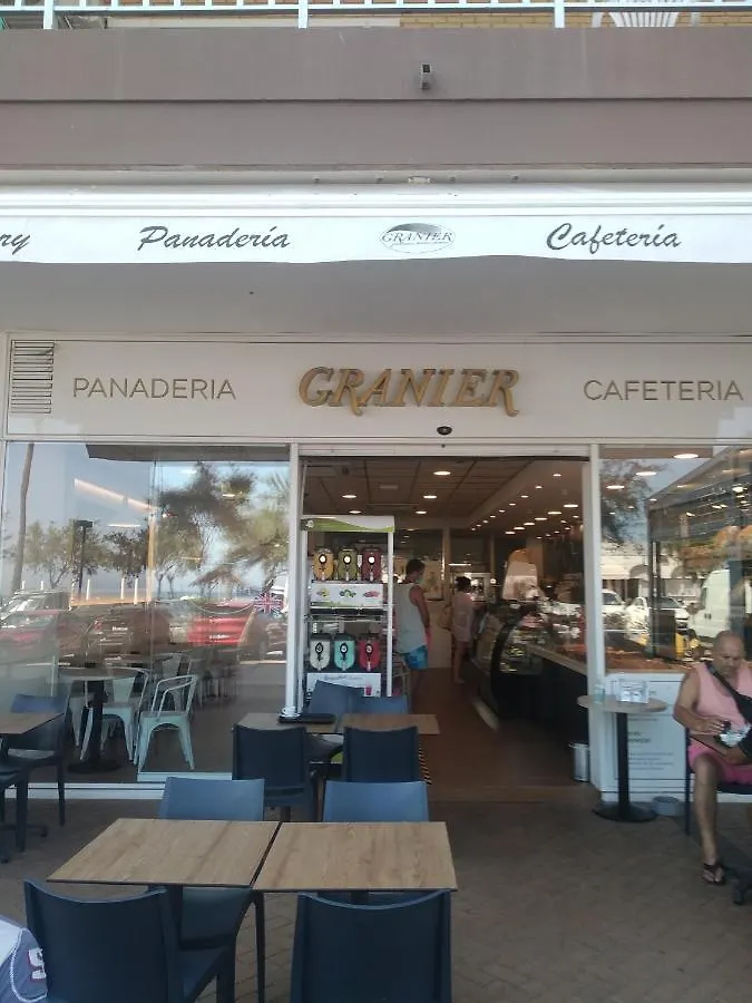 APARTAMENTO RONDA 4 BOLICHES Primera línea de playa Fuengirola España