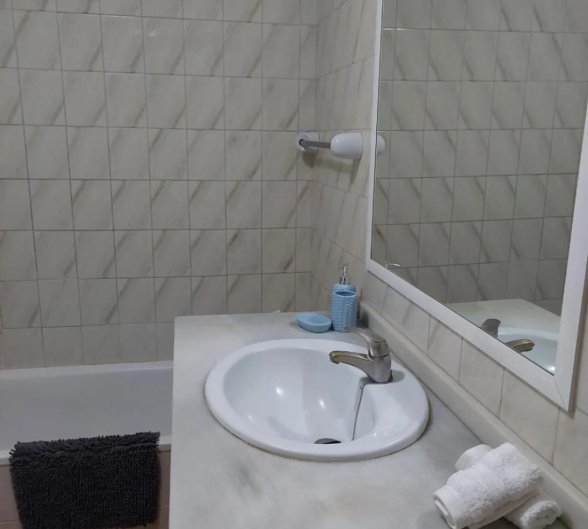 APARTAMENTO RONDA 4 BOLICHES Primera línea de playa Fuengirola 0*,  España